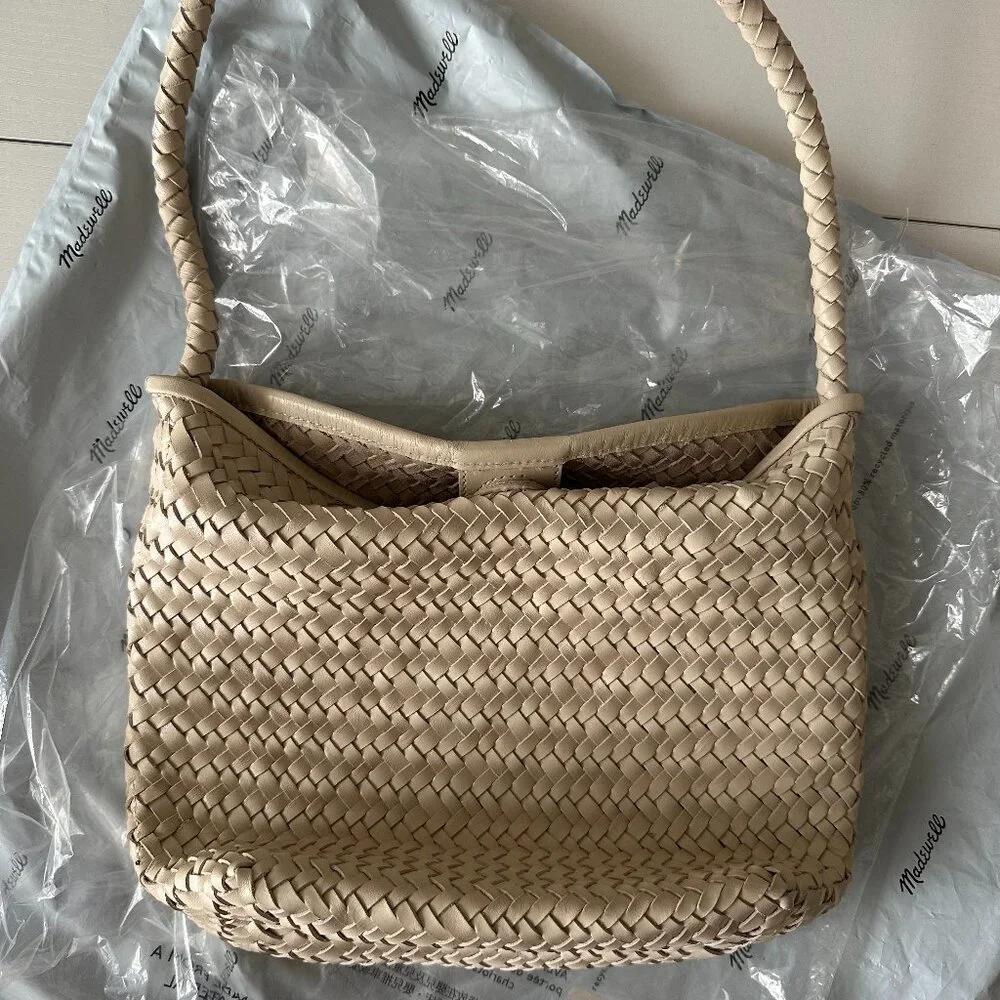 NWT Madewell Handwoven Leather Shoulder Bag - Alabaster - Picture 2 of 4
